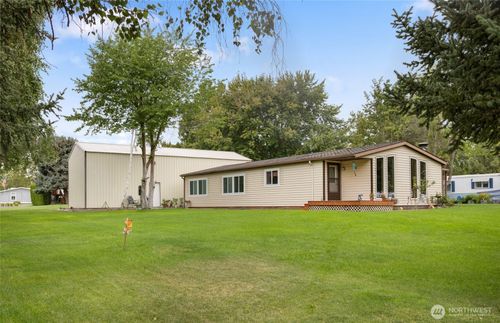 8-7472 Road F Se, Othello, WA, 99344 | Card Image