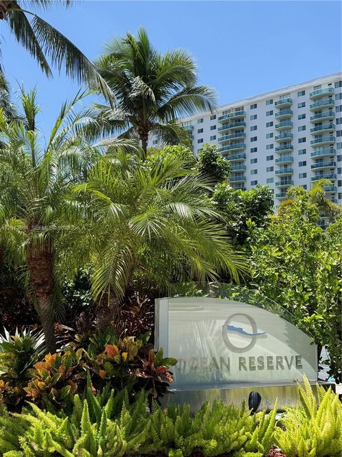 1120-19370 Collins Ave, Sunny Isles Beach, FL, 33160-2250 | Card Image