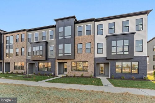 14j-123 Summit Point Blvd, BOWIE, MD, 20716-3542 | Card Image