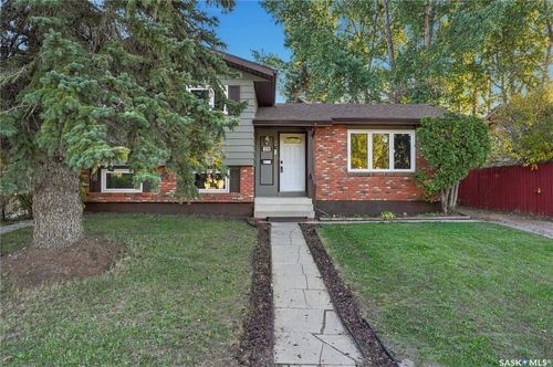 3718 Taylor Street E, Saskatoon, SK, S7H5J3 | Card Image