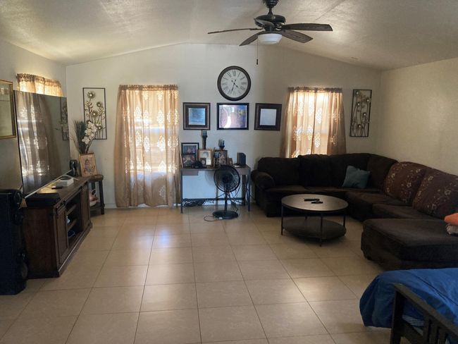 464 S Vista St, House other with 3 bedrooms, 2 bathrooms and null parking in Tulare CA | Image 4