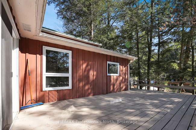 6547 Kennisis Lake Rd, House other with 3 bedrooms, 1 bathrooms and 3 parking in Haliburton ON | Image 6
