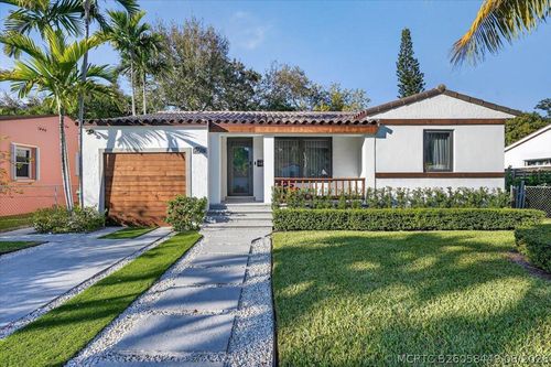 2601 Sw 26th Ln, Miami, FL, 33133-2233 | Card Image