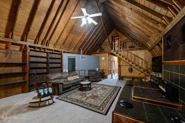 Living Room | Image 7