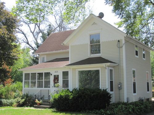 429 W Pierce St, Elburn, IL, 60119-8208 | Card Image