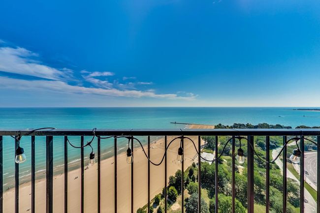 APT-28C - 5733 N Sheridan Rd, Home with 2 bedrooms, 2 bathrooms and 1 parking in Chicago IL | Image 31