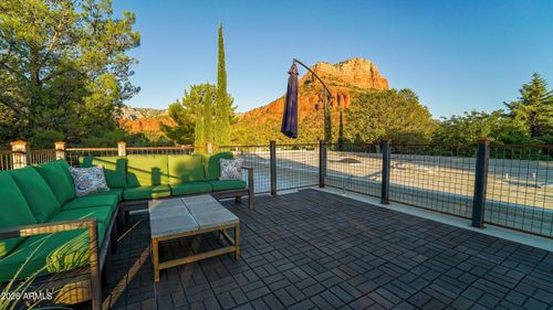 228 Caballo Dr, Sedona, AZ, 86336-6908 | Card Image