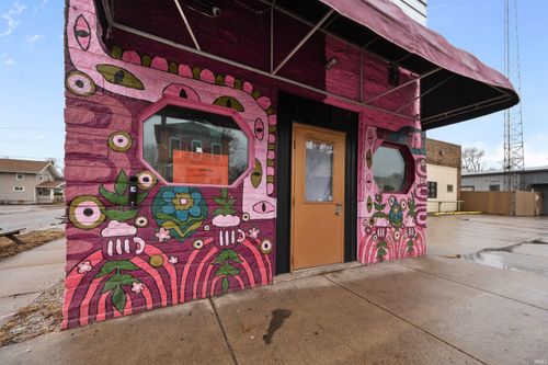 1201 W Main St, Fort Wayne, IN, 46808-3334 | Card Image