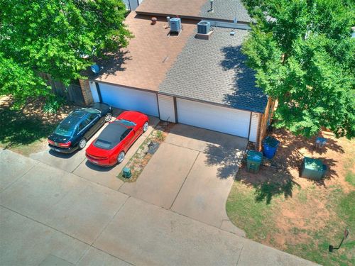 405 Timberwind Rd, Edmond, OK, 73034-3121 | Card Image