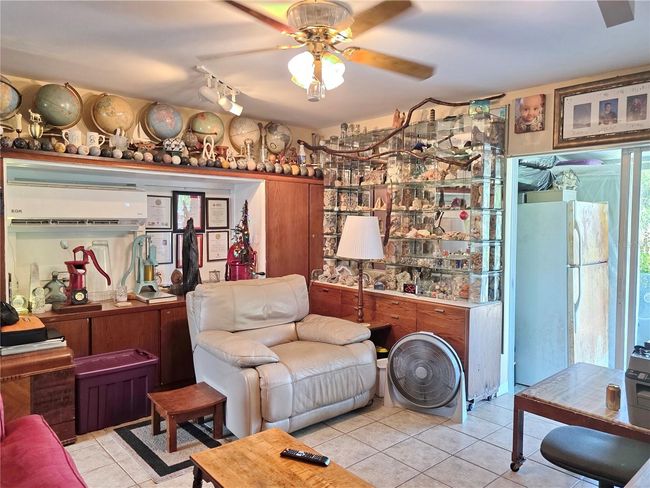 Living Room | Image 12