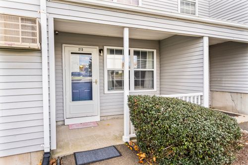 213-89 Coleman St, West Haven, CT, 06516-7408 | Card Image