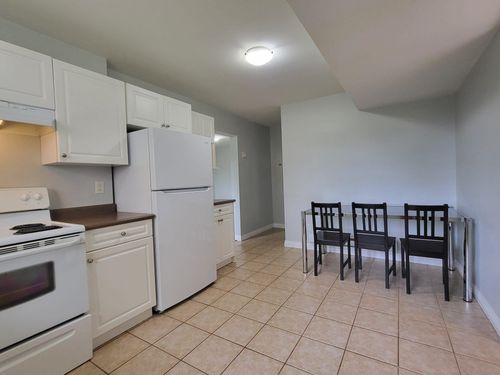 garden-suite-2868 Mclaren Court, Coquitlam, BC, V3B8G1 | Card Image