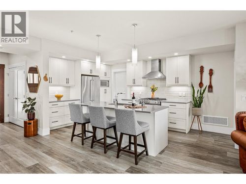 224-4000 Redstone Cres, Peachland, BC, V0H1X5 | Card Image