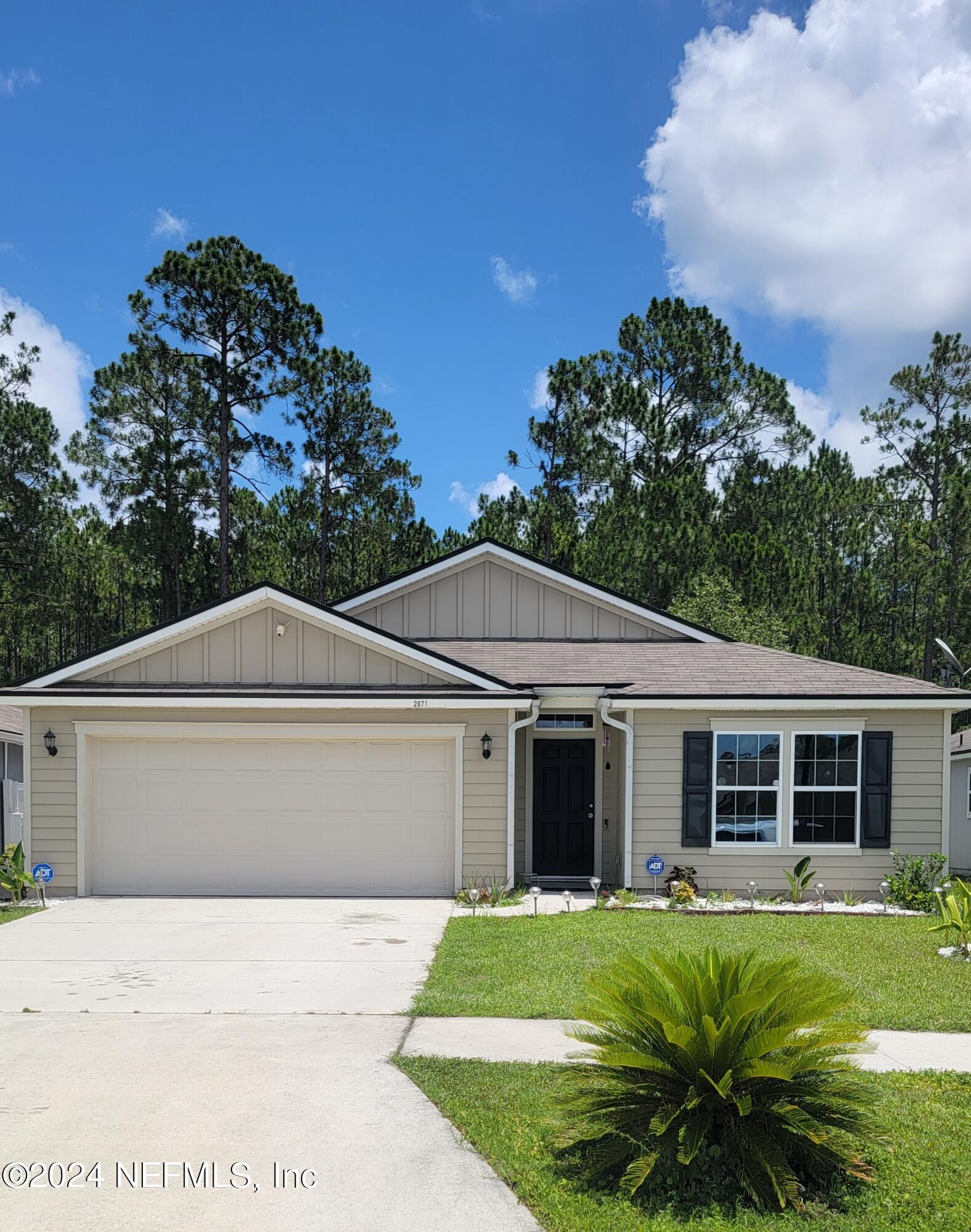 April Oaks Dr, Jacksonville, FL 32221