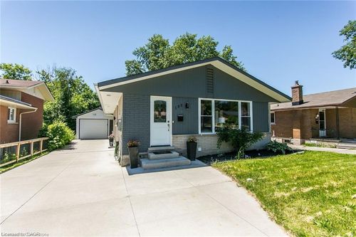 199 Carter Ave, Waterloo, ON, N2J3K5 | Card Image