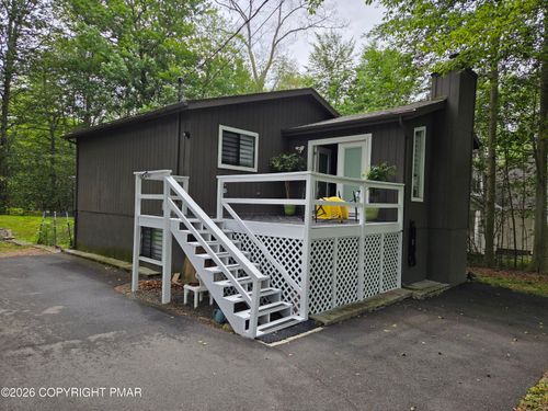 3332 Oberon Rd, Tobyhanna, PA, 18466-8257 | Card Image