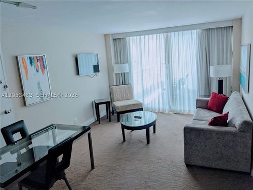523-2670 E Sunrise Blvd, Fort Lauderdale, FL, 33304-3206 | Card Image