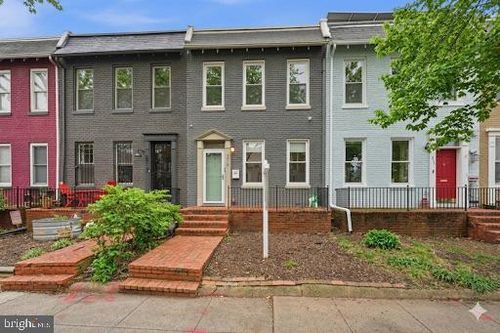 215 15th St Ne, WASHINGTON, DC, 20002-6557 | Card Image