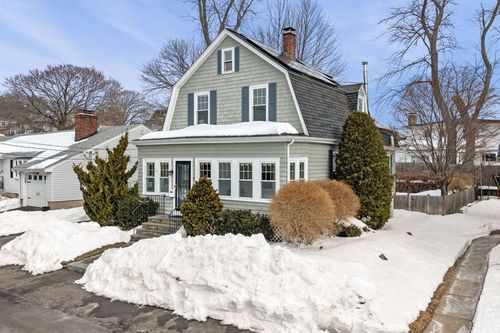 22 Hemenway Rd, Swampscott, MA, 01907 | Card Image