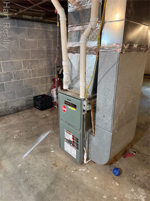 3571 Sandusky Rd, Peck, MI, 48466-9400 | Card Image