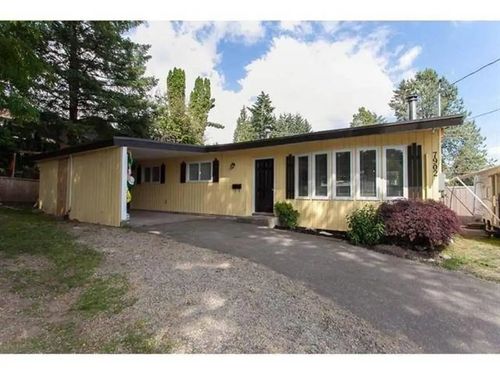 7902 Burdock St, Mission, BC, V2V4Y1 | Card Image