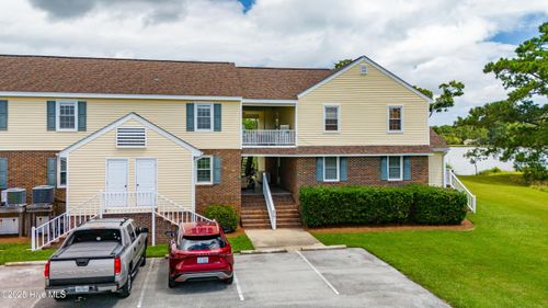 6-8047 Treasure Dr, Oriental, NC, 28571-9826 | Card Image