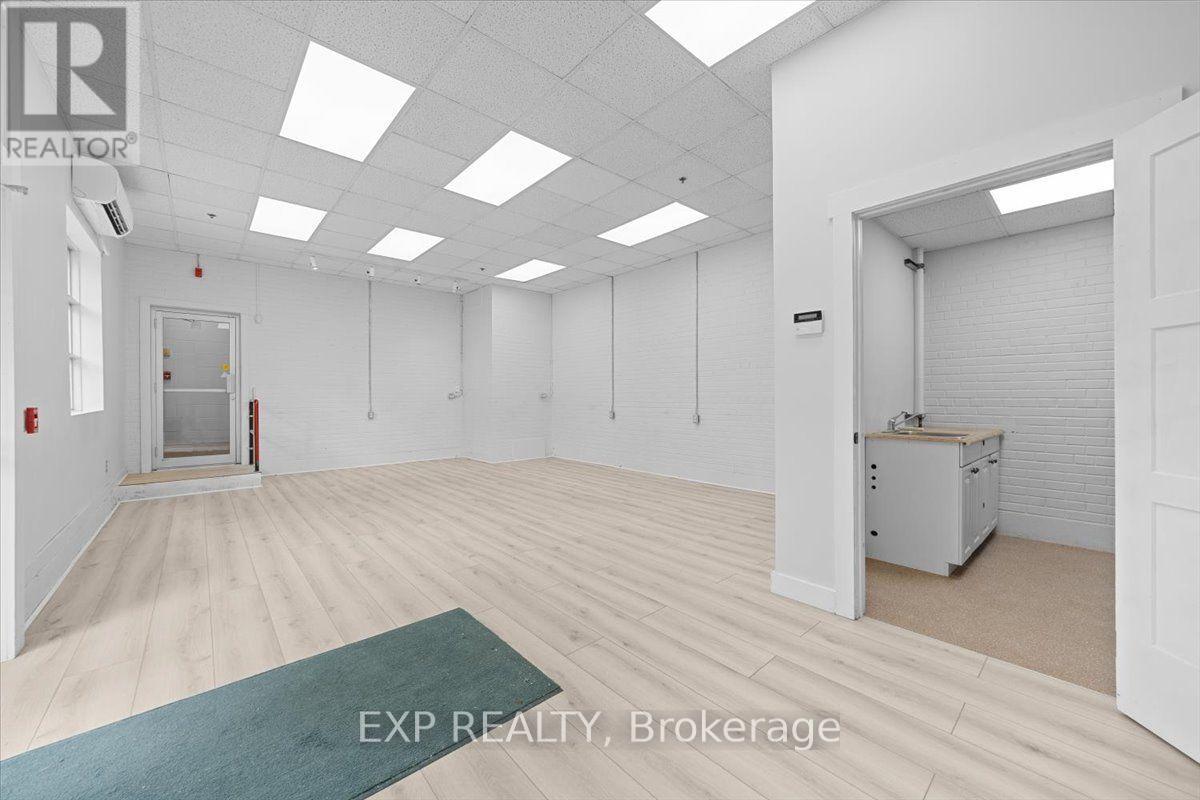 Commercial Lease in Perth 4