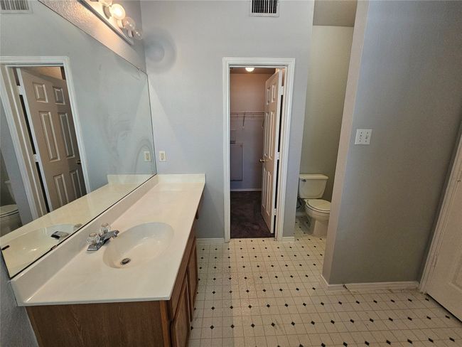 4211 Mather, House other with 4 bedrooms, 2 bathrooms and 2 parking in Kyle TX | Image 17