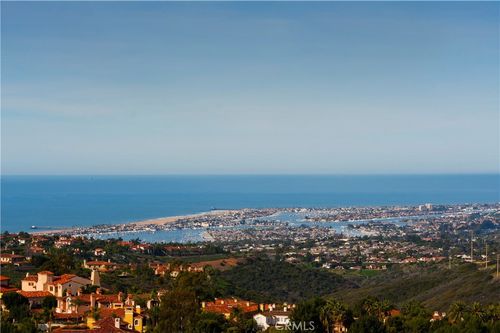 25 Splendore Dr, Newport Coast, CA, 92657-1525 | Card Image