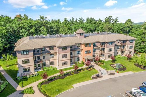 apt-233-7 Executive Dr, Stoneham, MA, 02180-1716 | Card Image