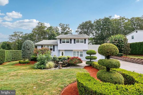 6 Upper Pennsylvania Ave, Jackson, NJ, 08527-1618 | Card Image