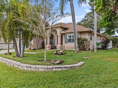 720 Woodmont Drive, House other with 4 bedrooms, 2 bathrooms and null parking in Tarpon Springs FL | Image 3