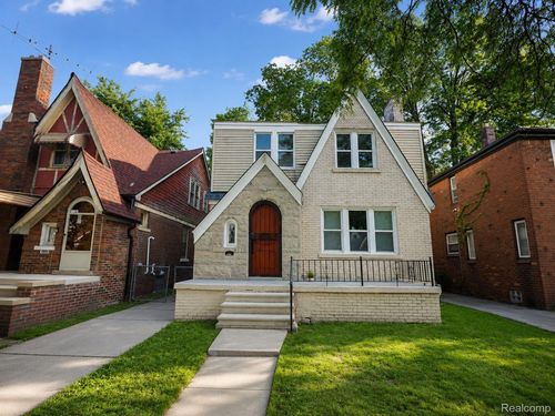 9175 Devonshire Rd, Detroit, MI, 48224-2518 | Card Image