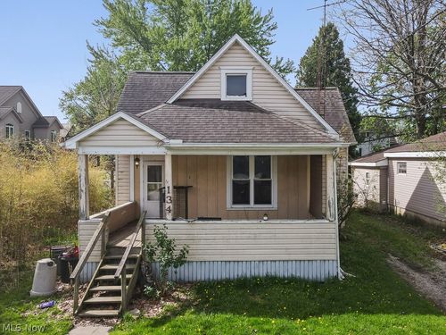 134 W Cambridge St, Alliance, OH, 44601-2943 | Card Image