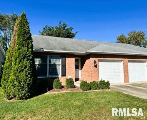 apt-a-15A Shenandoah Ave, Jacksonville, IL, 62650-3706 | Card Image