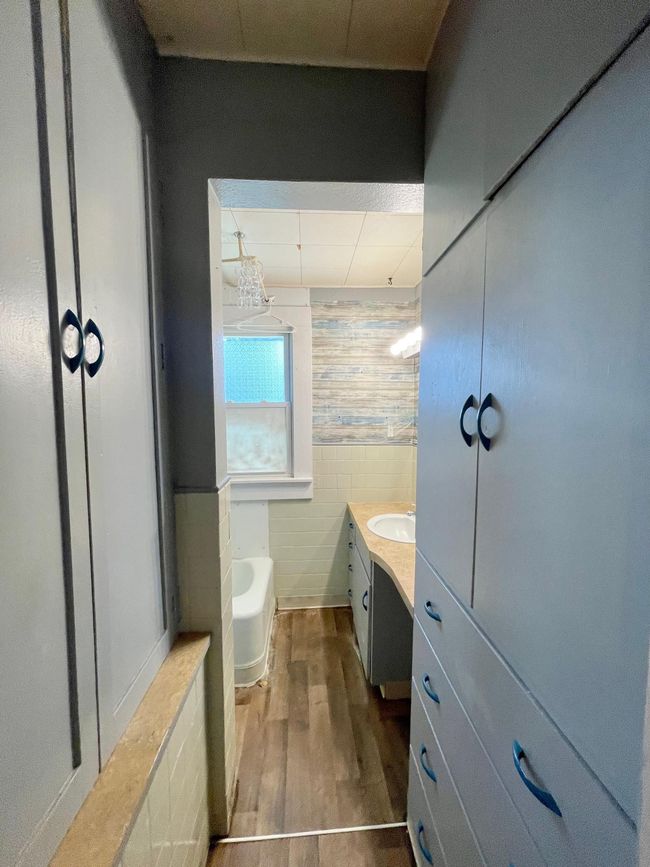 115 S Spring Ave, House other with 4 bedrooms, 1 bathrooms and null parking in Springfield MN | Image 24