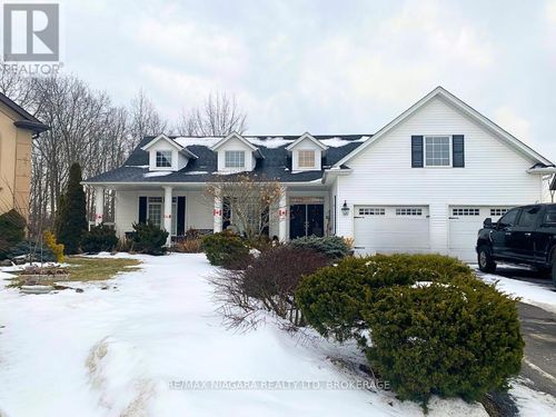 lower-355 Draper'S St, Welland, ON, L3C0A1 | Card Image