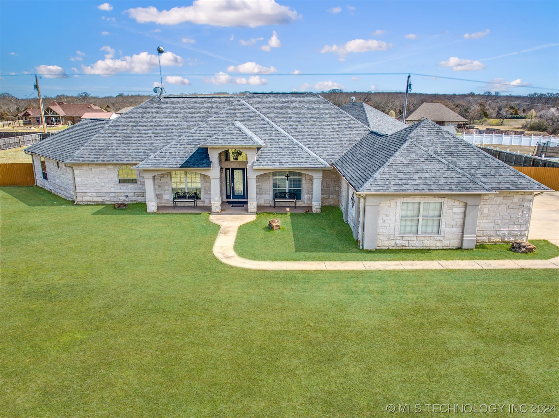 Oakhill Ln, Atoka, OK 74525