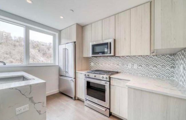 APT-323 - 800 Ave At Port Imperial Blvd, House other with 2 bedrooms, 2 bathrooms and null parking in Weehawken NJ | Image 10