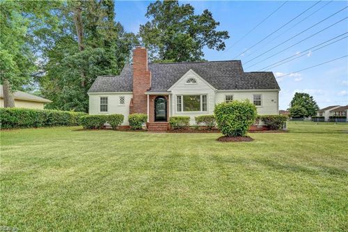 7819 Flowerfield Rd, Norfolk, VA, 23518-4622 | Card Image