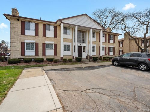 apt-16-29272 Gloede Dr, Warren, MI, 48088-4053 | Card Image