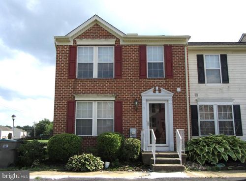 1 E Christina Pl, NEWARK, DE, 19702-2967 | Card Image