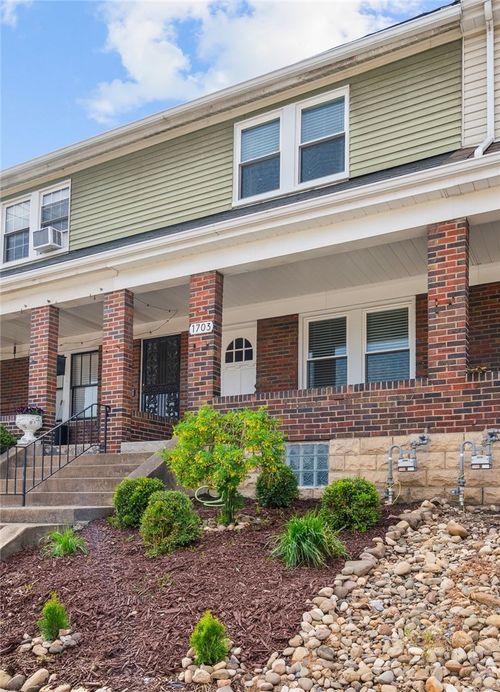 1703 Jancey St, Pittsburgh, PA, 15206-1145 | Card Image