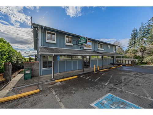 67538 E Bay Rd, North Bend, OR, 97459-9482 | Card Image