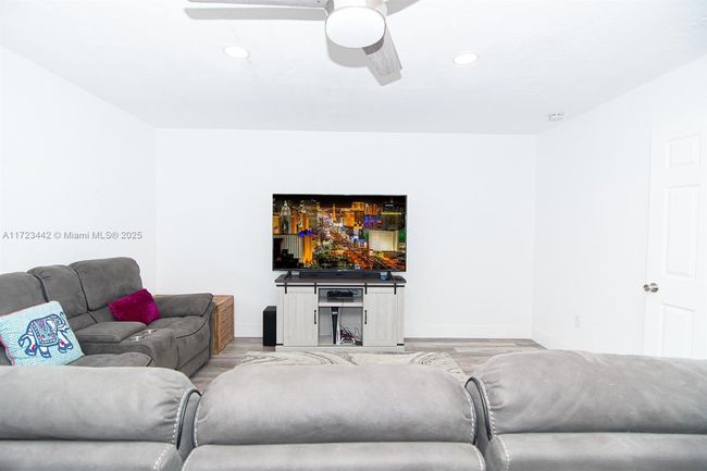8612 Miramar Blvd, House other with 4 bedrooms, 2 bathrooms and null parking in Miramar FL | Image 23