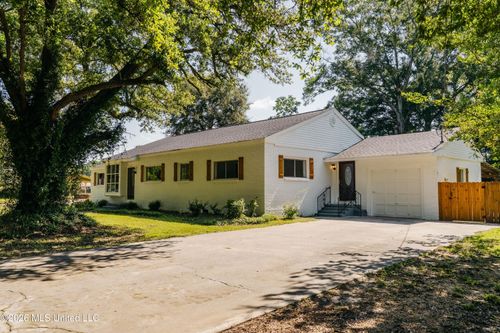 304 Spring St, Taylorsville, MS, 39168-7889 | Card Image