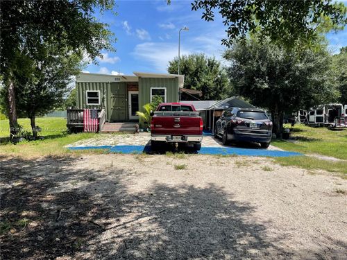 551 Avenida Del Sur, Clewiston, FL, 33440-8633 | Card Image
