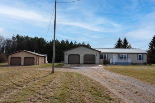 2714 E Blanchard Rd, Shepherd, MI, 48883-9557 | Card Image