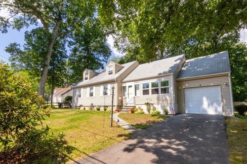 18 Bonnie Rd, Weymouth, MA, 02190-2843 | Card Image