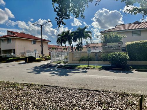 405h-550 Sw 115th Ave, Miami, FL, 33174-3720 | Card Image